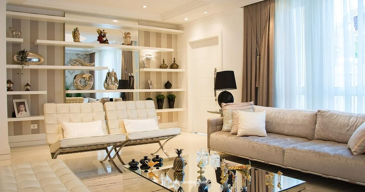 Leather Couch Guide - The Hardware