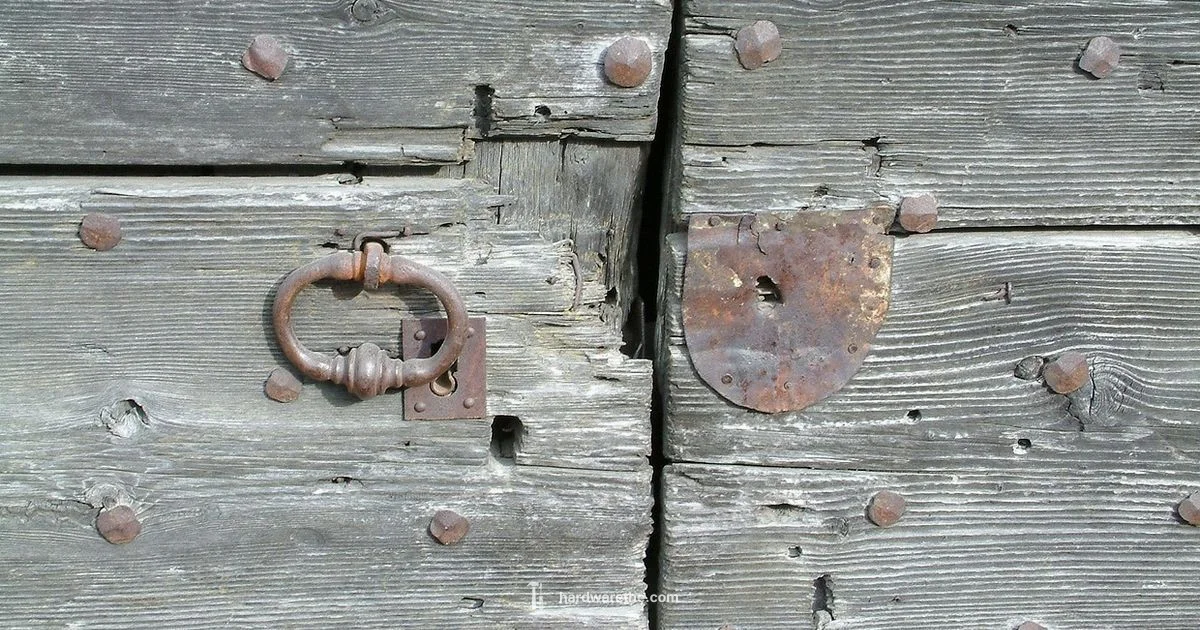 Smart WiFi Deadbolt Smart WiFi Deadbolt - The Hardware