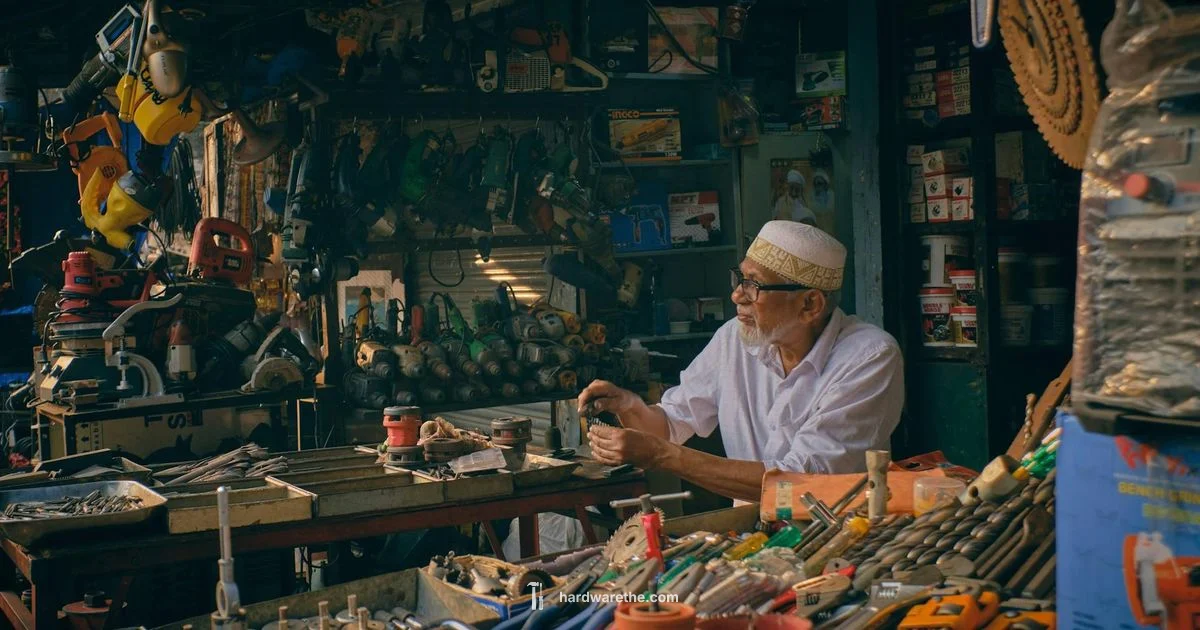 Teen Job Guide Teen Job Guide - The Hardware