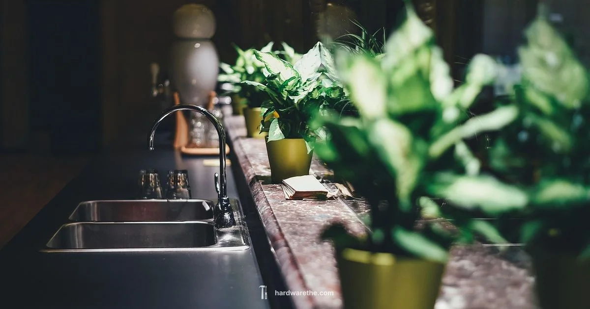 Kitchen Hardware In - The Hardware