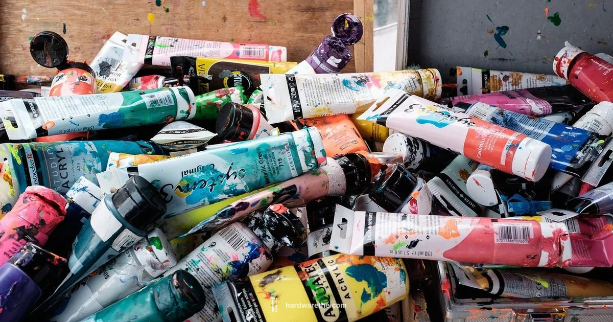 Paint Aisle Guide - The Hardware
