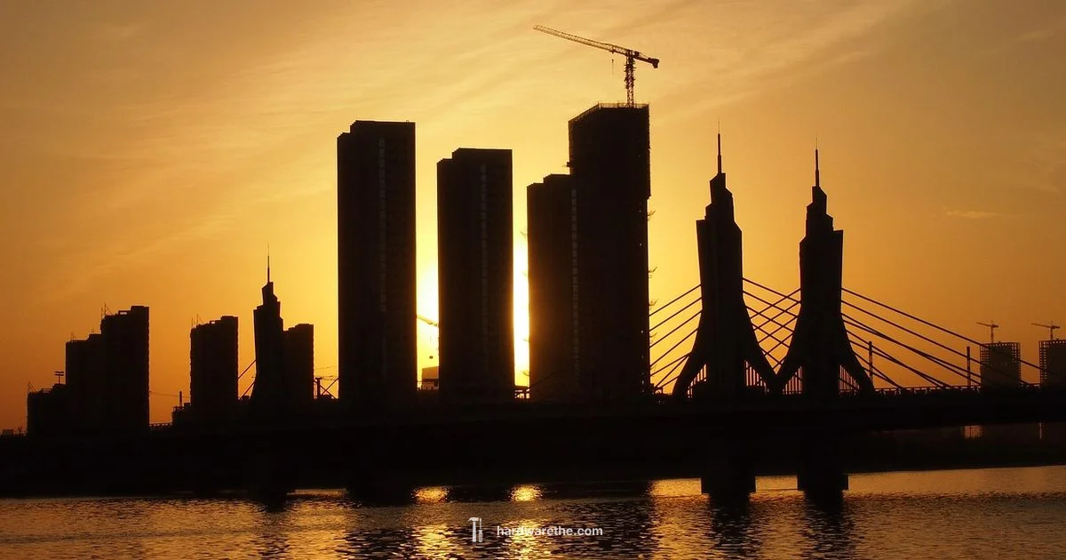 Storefront & Services - The Hardware